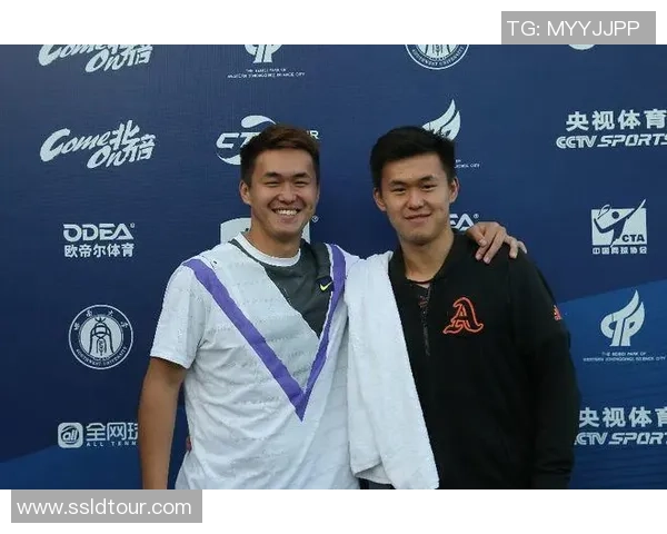 重庆网球队的反击之道：深度解析网球竞技背后的策略与精神